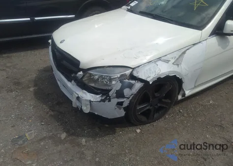 2011 Mercedes-Benz C 300 Sport 4Matic/Luxury 4Matic z USA, uszkodzony, nr VIN WDDGF8BB5BR150281